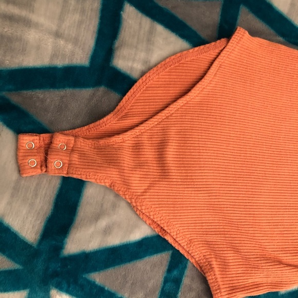 Forever 21 Bodysuit🌸 - Picture 3 of 4